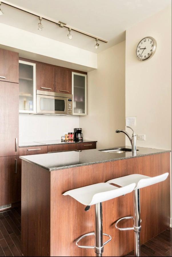 Cozy 2 Bedroom Free Parking Downtown Toronto 1Min Scotiabank Arena Tff Cn Tower Rogers Centre Union Station 外观 照片